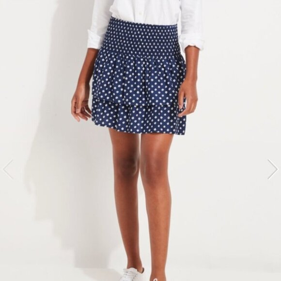 Vineyard Vines Navy Tiered Mini Skirt Stingray Print EUC Sz Medium M Elastic - Picture 9 of 10